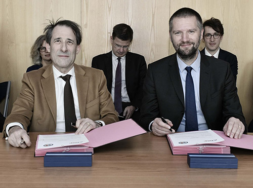 signature de la coopération entre l'anssi et l'amf